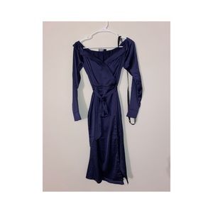 Pretty Little Thing Off-Shoulder Dress 💙🌟